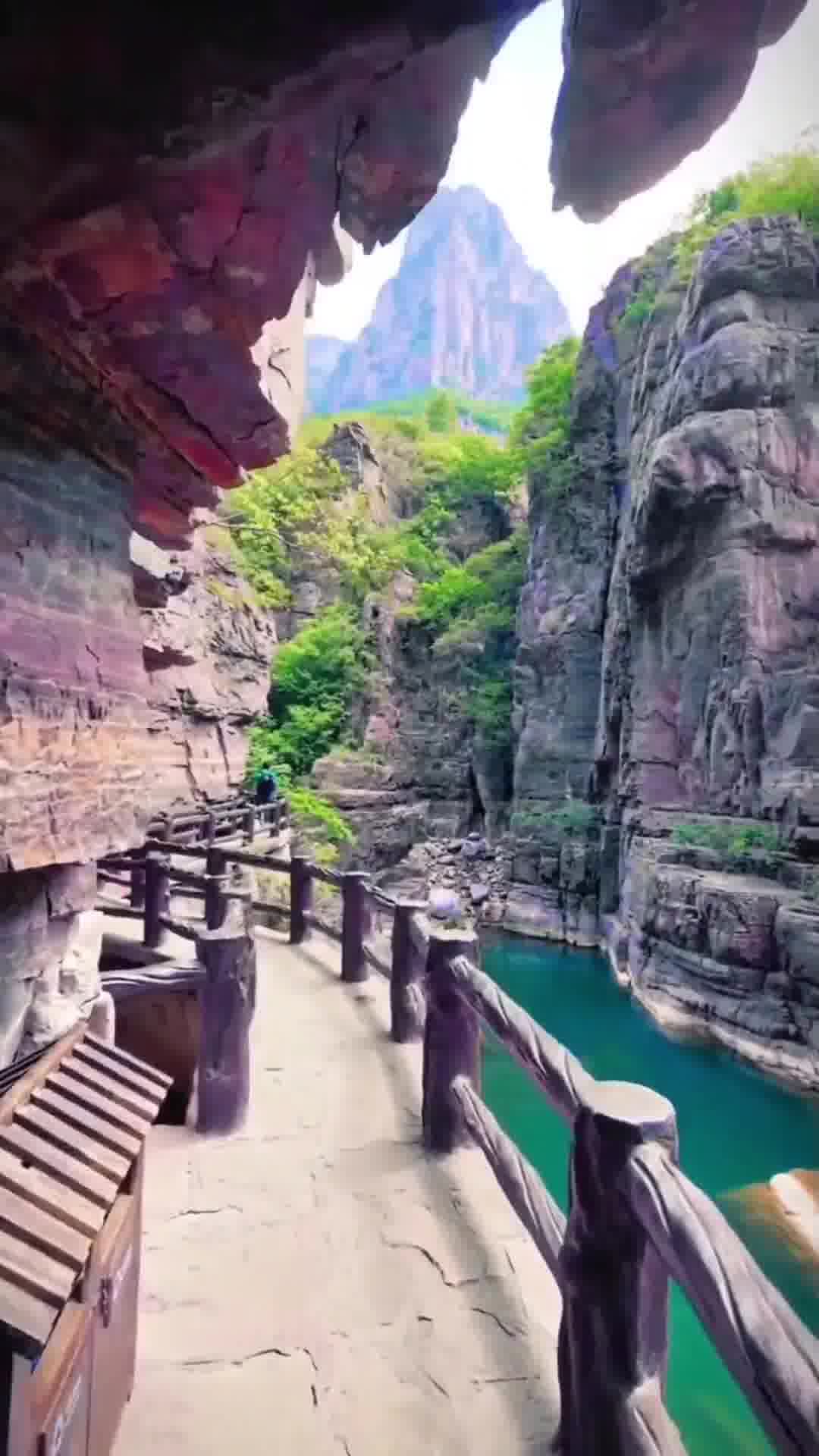 中原文化瑰宝与现代建设先锋,河南的辉煌之路